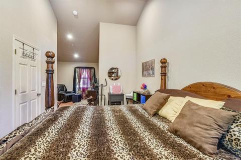 912 Pierce St, Fairfield, CA 94533 photo 13