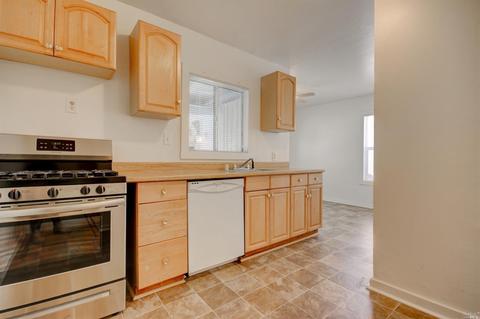 426 Benicia Rd, Vallejo, CA 94590 photo 11
