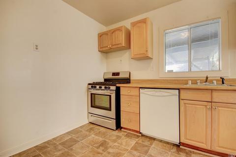 426 Benicia Rd, Vallejo, CA 94590 photo 13