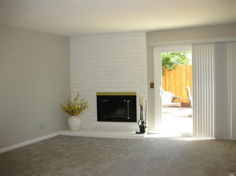 2878 Sunburst Dr, Fairfield, CA 94533 photo 4
