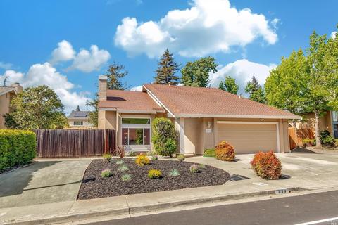 833 Rose Dr, Benicia, CA 94510 photo 1