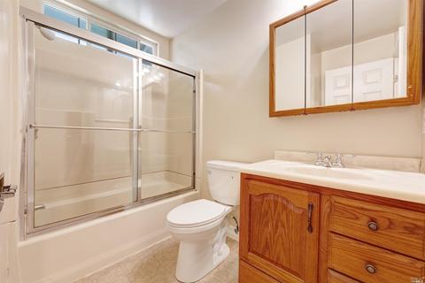 815 Starburst Ct, Windsor, CA 95492 photo 9