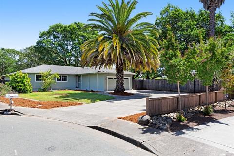 815 Starburst Ct, Windsor, CA 95492 photo 2