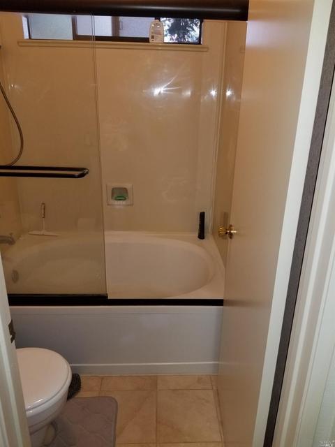 300 Valley Oak Ln, Vallejo, CA 94591 photo 20