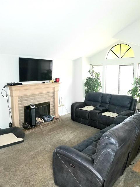 300 Valley Oak Ln, Vallejo, CA 94591 photo 6
