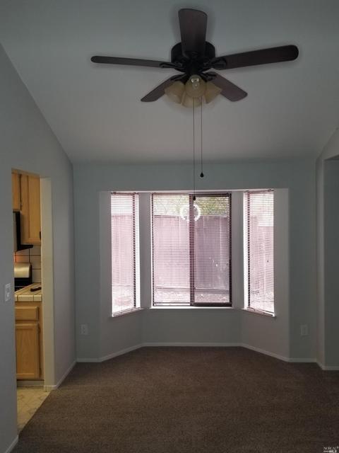300 Valley Oak Ln, Vallejo, CA 94591 photo 9
