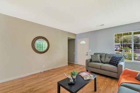 459 Gillcrest Ave, Vallejo, CA 94591 photo 8