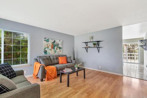 459 Gillcrest Ave, Vallejo, CA 94591 photo 5