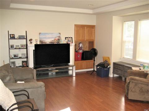 67 Cockrobin Ave, Windsor, CA 95492 photo 4