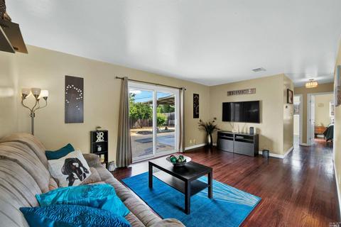 313 Markham Ave, Vacaville, CA 95688 photo 15