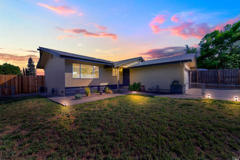 313 Markham Ave, Vacaville, CA 95688 photo 1