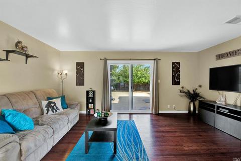 313 Markham Ave, Vacaville, CA 95688 photo 13