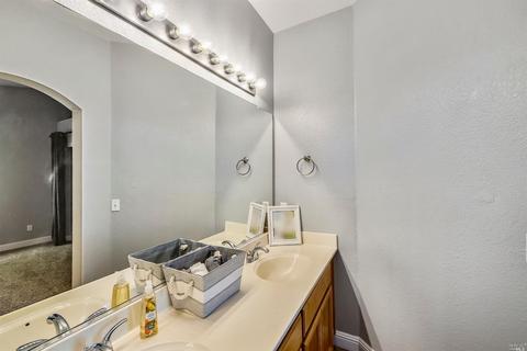 1105 Windmill Dr, Dixon, CA 95620 photo 13