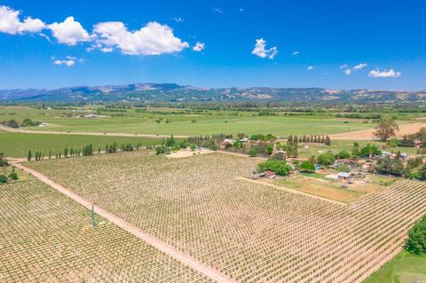 1321 E Bonness Rd, Sonoma, CA 95476 photo 1