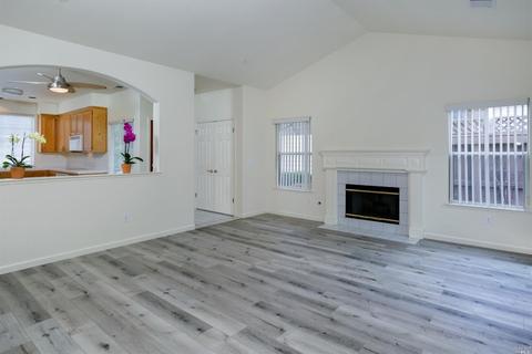 757 Pearl Bailey Ct, Windsor, CA 95492 photo 2