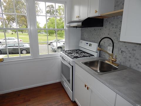 9 Rogers St, Vallejo, CA 94590 photo 5