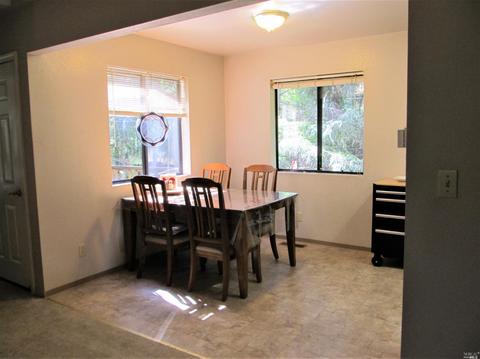 2741 Primrose Dr, Willits, CA 95490 photo 5