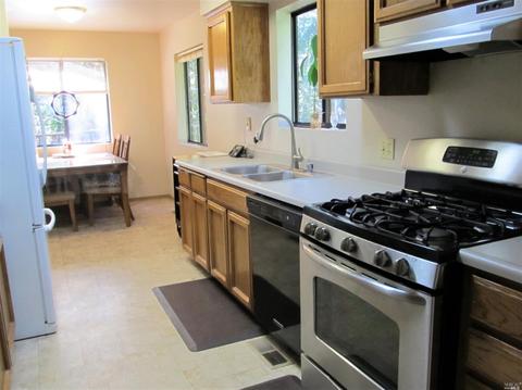 2741 Primrose Dr, Willits, CA 95490 photo 6