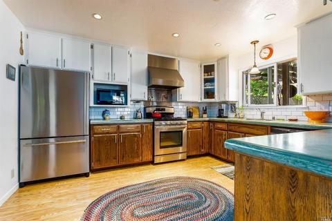 40 Brookside Dr, Willits, CA 95490 photo 2