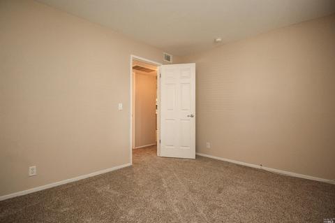 532 Arcadia Dr, Vacaville, CA 95687 photo 16