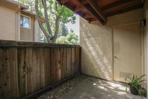 532 Arcadia Dr, Vacaville, CA 95687 photo 28