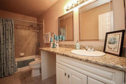 532 Arcadia Dr, Vacaville, CA 95687 photo 19