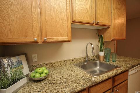 532 Arcadia Dr, Vacaville, CA 95687 photo 12