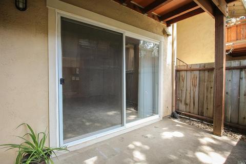 532 Arcadia Dr, Vacaville, CA 95687 photo 26