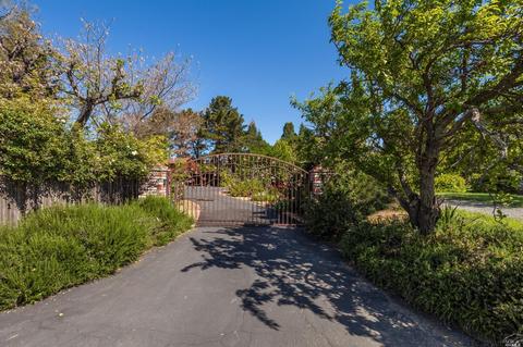 2379 Morrison Ln, Fairfield, CA 94534 photo 2