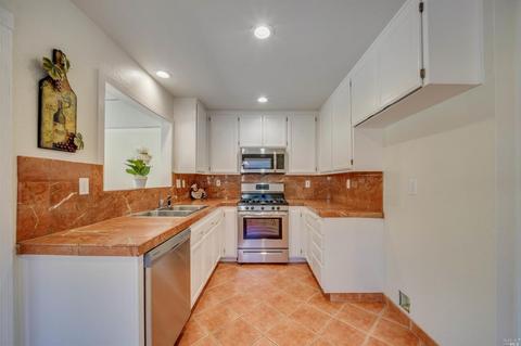930 Dorothea Ct, Windsor, CA 95492 photo 5