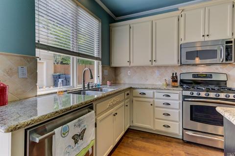 586 Mural Ln, Fairfield, CA 94534 photo 20