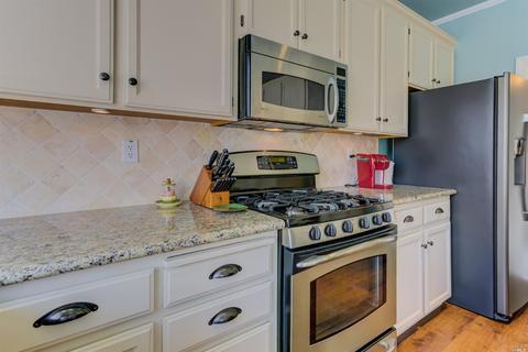 586 Mural Ln, Fairfield, CA 94534 photo 23