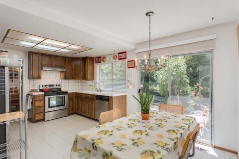 3555 Springfield Dr, Fairfield, CA 94534 photo 3