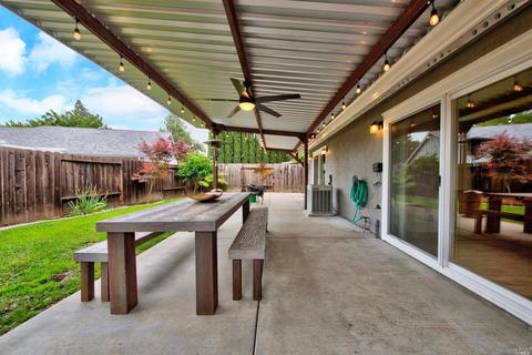 269 Edwin Dr, Vacaville, CA 95687 photo 26