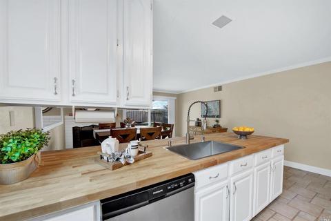 269 Edwin Dr, Vacaville, CA 95687 photo 10