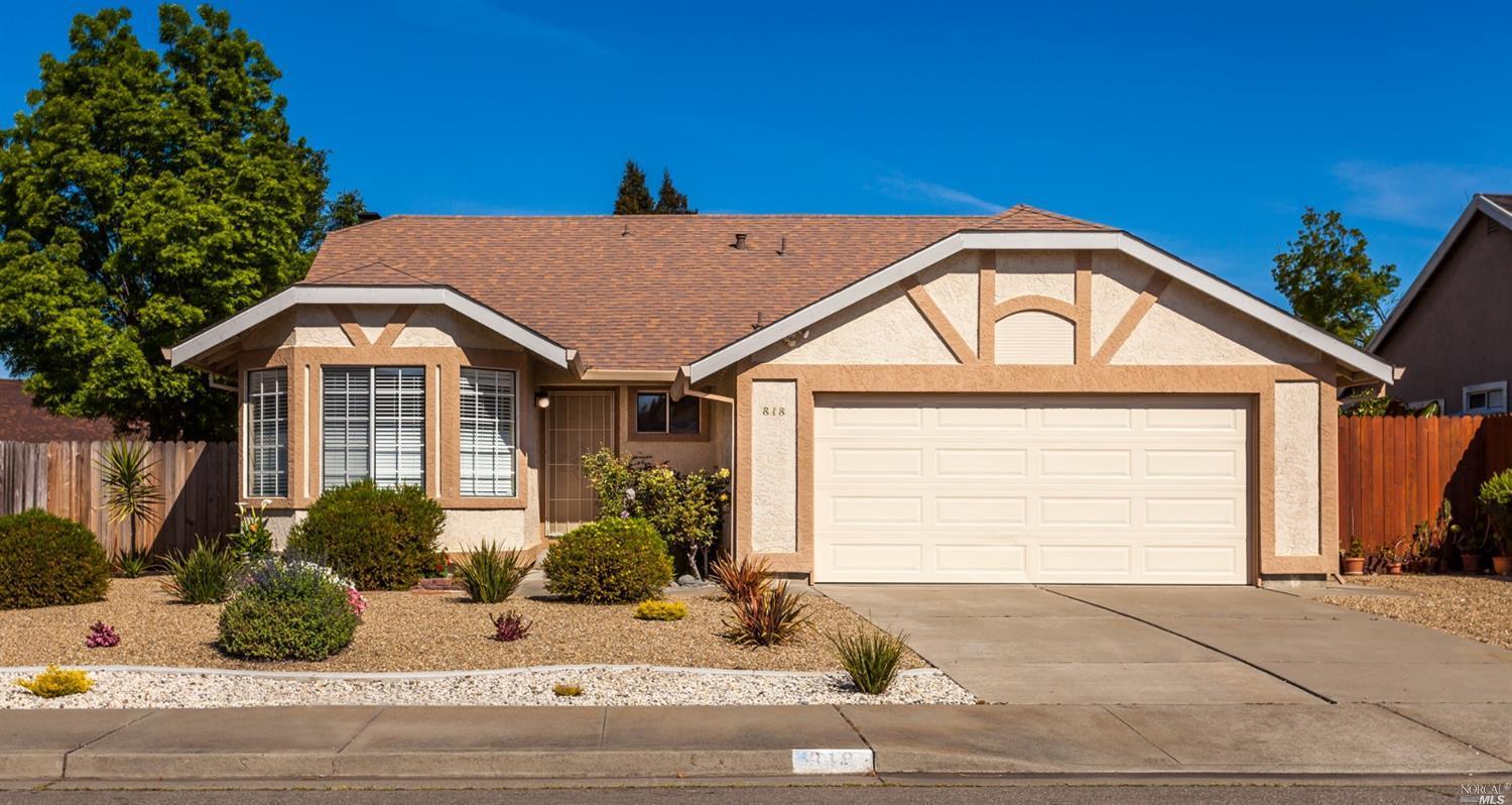 818 Capistrano Dr, Suisun City, CA 94585 MLS 21912155