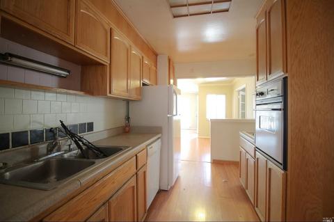 421 Vervais Ave, Vallejo, CA 94591 photo 10