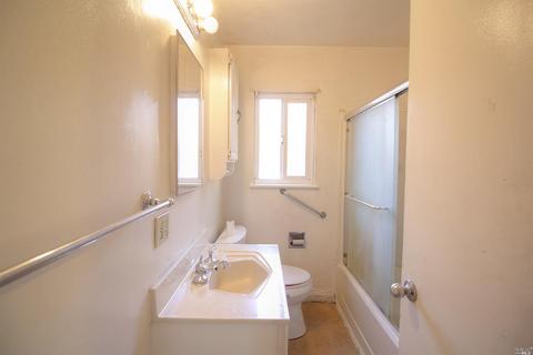 421 Vervais Ave, Vallejo, CA 94591 photo 12