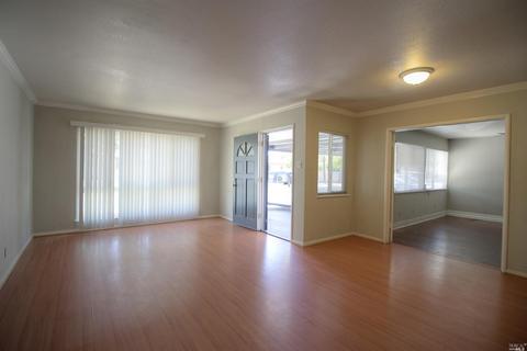 421 Vervais Ave, Vallejo, CA 94591 photo 3