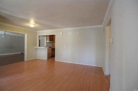 421 Vervais Ave, Vallejo, CA 94591 photo 4