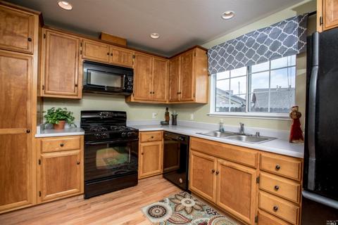 2 Ryan Ln, Cotati, CA 94931 photo 9