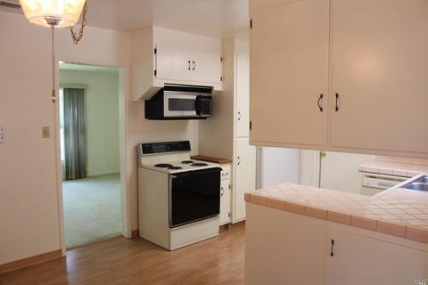 1350 Monteith Dr, Vallejo, CA 94590 photo 6