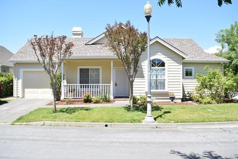 729 Kay Starr Ct, Windsor, CA 95492 photo 2