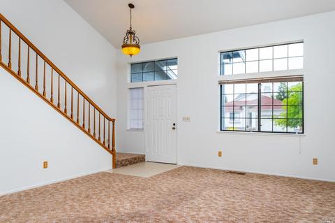 292 Sandy Neck Way, Vallejo, CA 94591 photo 2