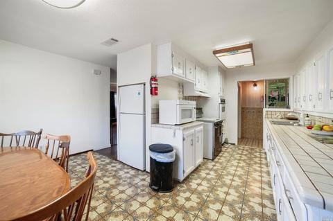 2068 Cardinal Way, Fairfield, CA 94533 photo 8