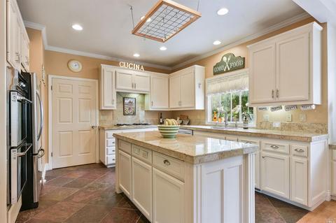 8 Fig Tree Ln, Novato, CA 94947 photo 7