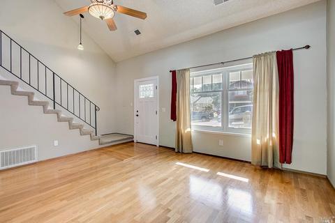 1319 Hale St, Vallejo, CA 94591 photo 4