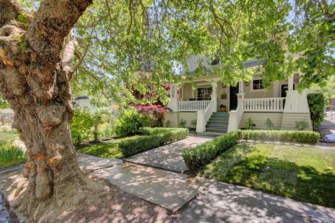 325 Walnut St, Petaluma, CA 94952 photo 1