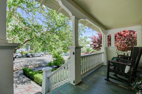 325 Walnut St, Petaluma, CA 94952 photo 2