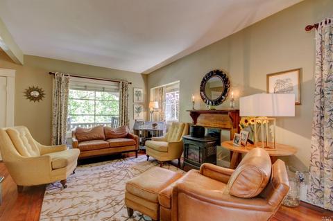 325 Walnut St, Petaluma, CA 94952 photo 4